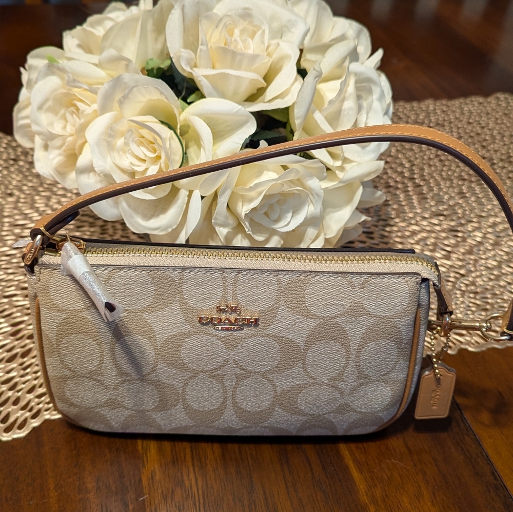 Coach Nolita 19 Khaki/ Saddle